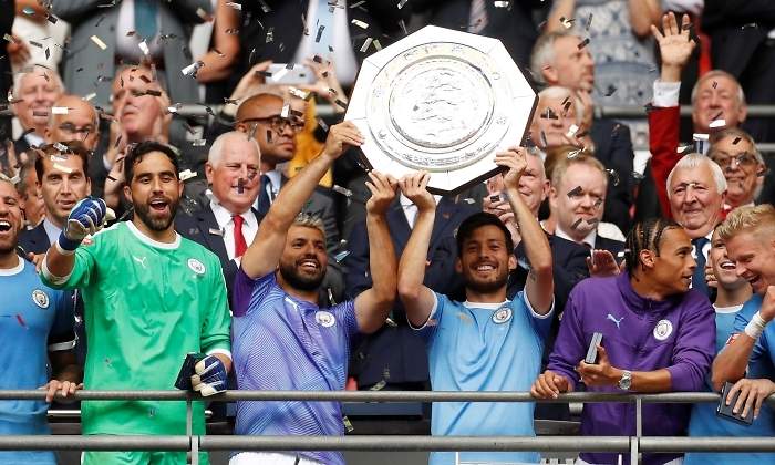 manchester-city-celebra-community-shield-reuters.jpg