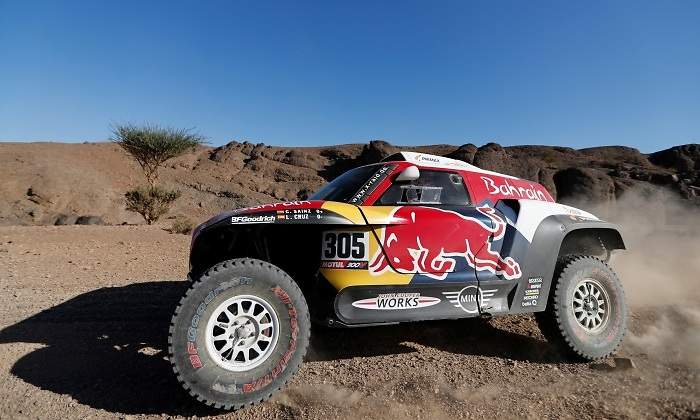 carlos-sainz-dakar-2020-reuters.jpg