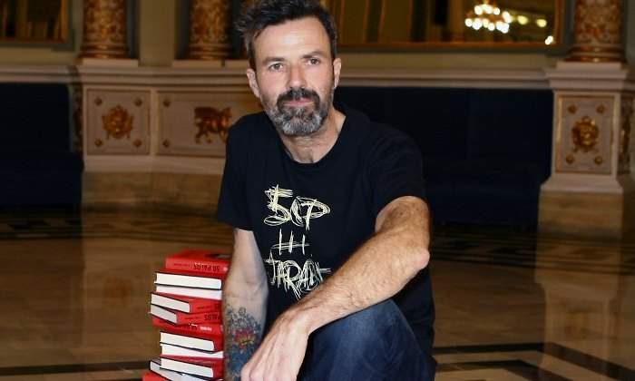 dones-habla770.jpg
