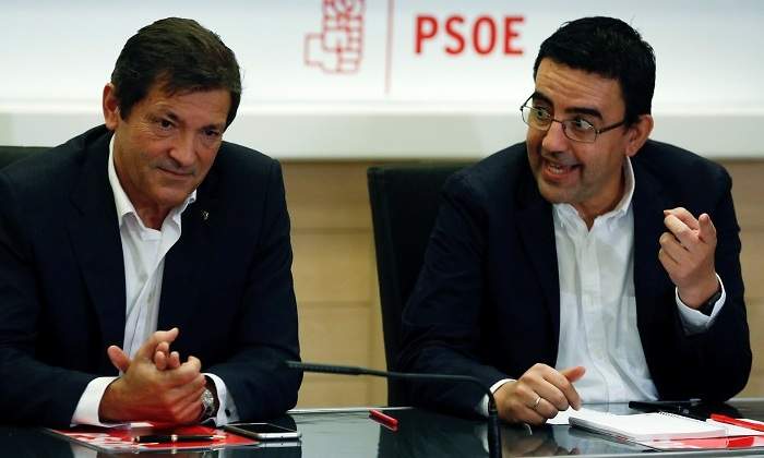 javier-fernandez-mario-jimenez-psoe-reuters-3oct.jpg
