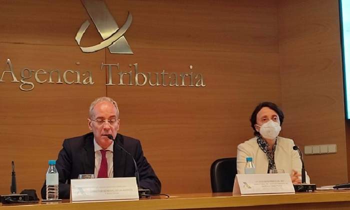 770-x-420-Jesus-Gascon-y-Rosa-Maria-Prieto-del-Rey-Aeat-eE.jpg