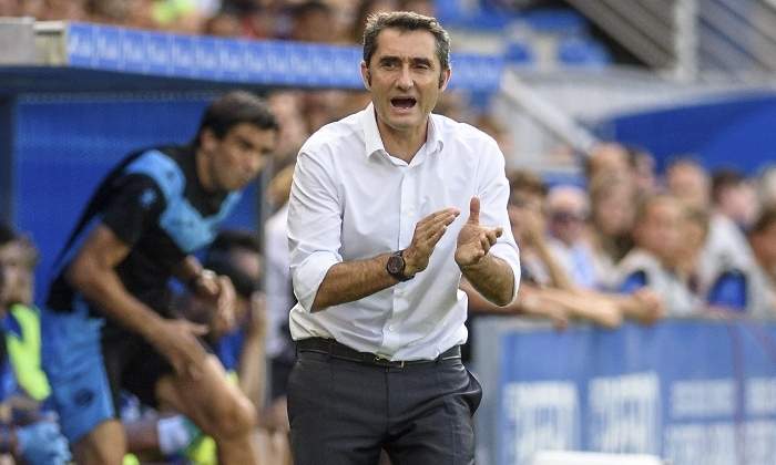 valverde-2017-aplaude-efe.jpg