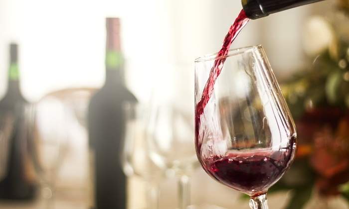 vino-dreamstime.jpg