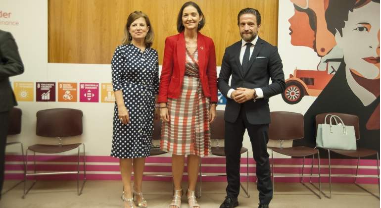 Reyes Maroto en el acto Faconauto Woman.