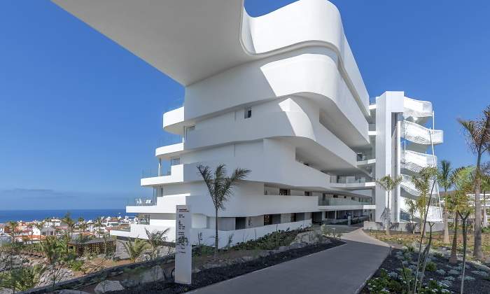 hotel-royal-corales-exterior.jpg