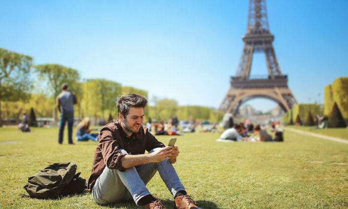 roaming-paris.jpg