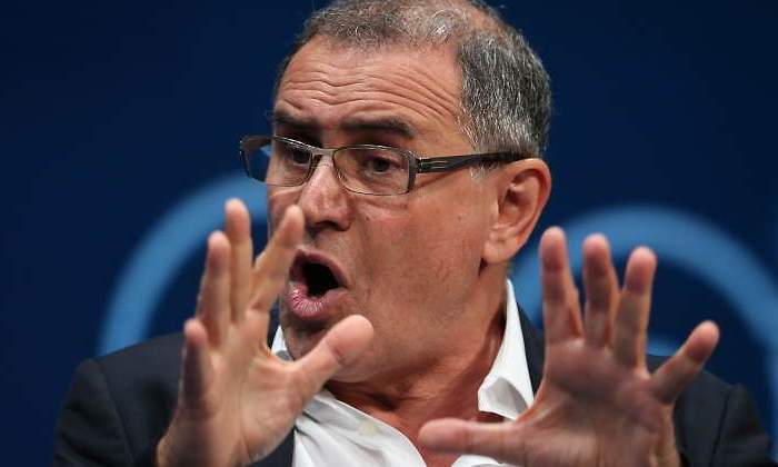 roubini-manos-crisis.jpg