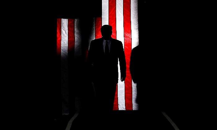 donald-trump-sombra-oscuro-bandera-eeuu-reuters-770x420.jpg
