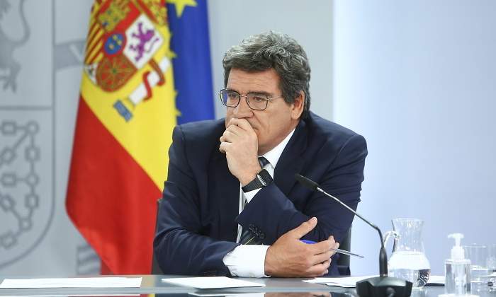 escriva-manos-cara-europa-press-770x420.jpg