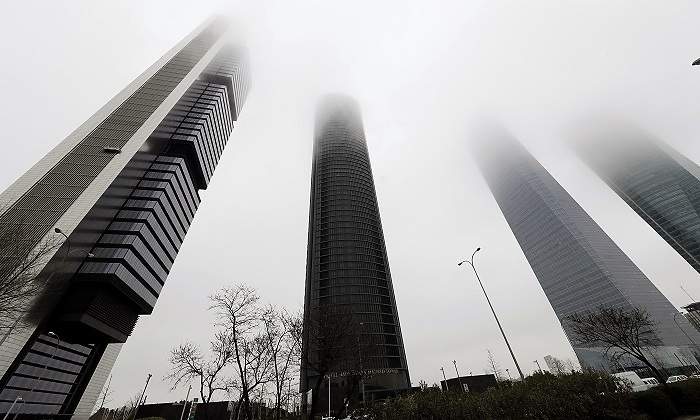 Cuatro-Torres-Madrid-LLuvia-Otono.jpg