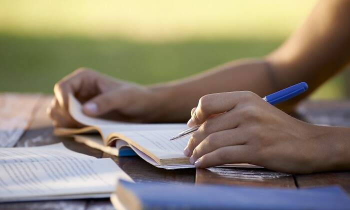 escribiendo.jpg