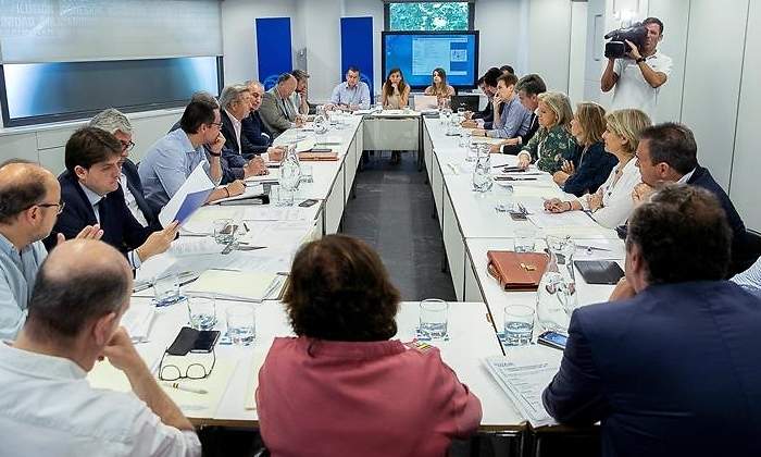 comite-organizador-congreso-pp-efe.jpg