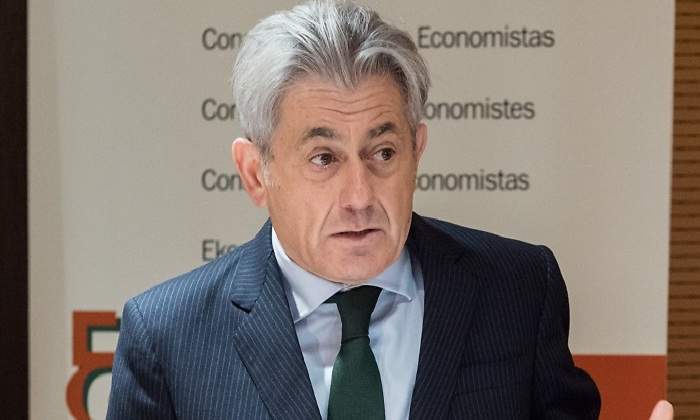 770-x-420-Valentin-Pich-presidente-del-Consejo-de-Economistas-Luis-Fuentes.jpg