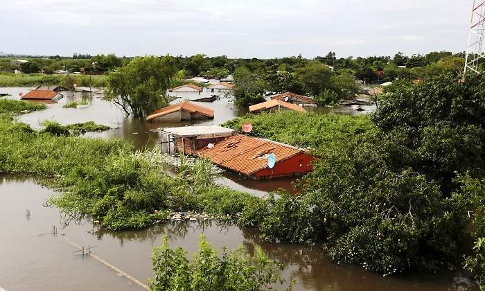 inundaciones-agua-catastrofe-el-nino-asuncion-2015-diciembre-reuters.jpg