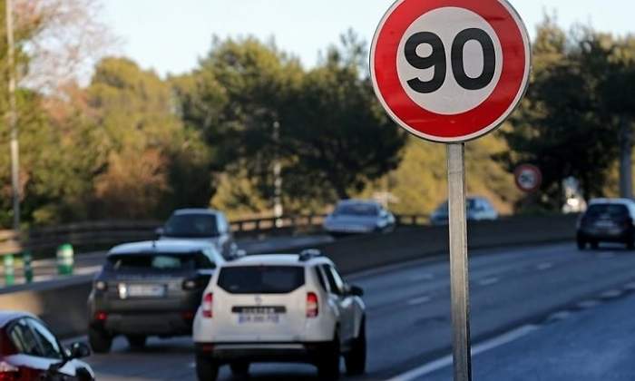senal-velocidad-90-efe.jpg