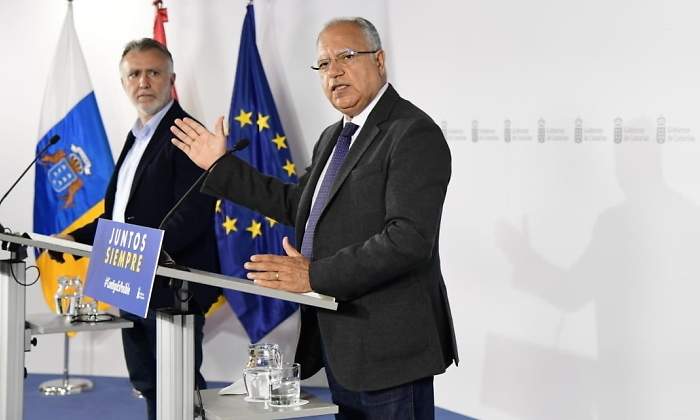 El presidente de Canarias ngel Vctor Torres y el presidente del Cabildo de la Gomera Casimiro Curbelo