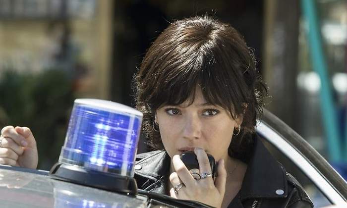 anna-castillo-vivo.jpg