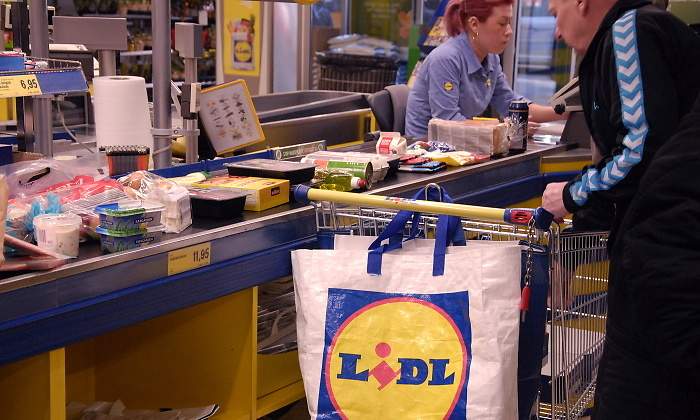 lidl-compra-dreamstime.jpg