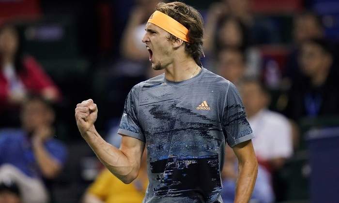 zverev-celebra-federer-shanghai2019-reuters.jpg