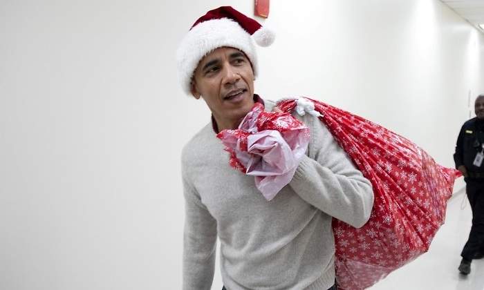 obama-santa-770.jpg