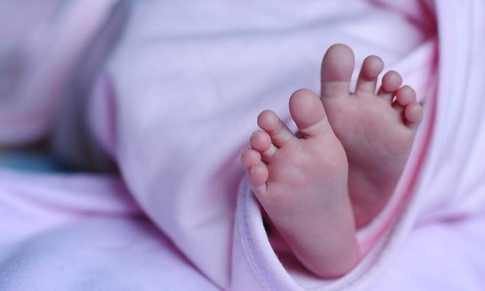 Pies-de-bebe