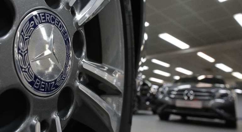 Logo de Daimler-Benz.