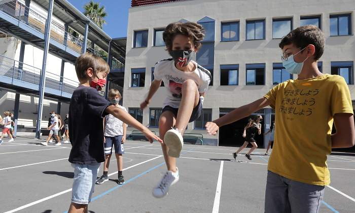 niza-colegio-reuters.jpg