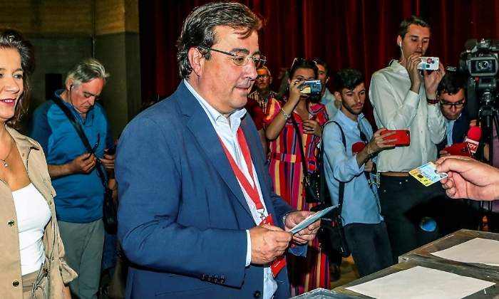 vara-vota-extremadura-26m-efe.jpg