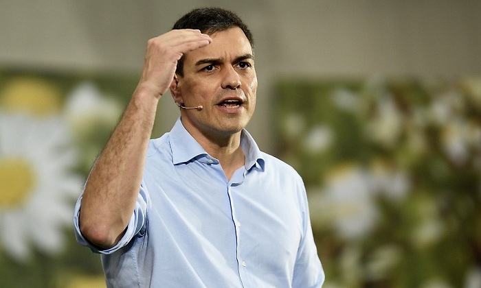 pedro-sanchez-canarias-jun16-efe.jpg
