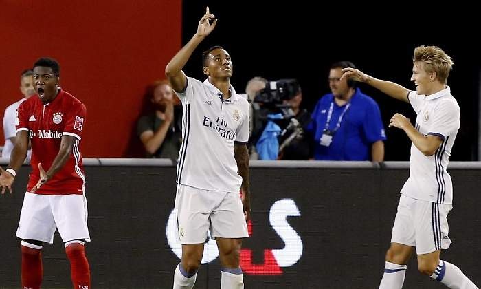 Danilo-celebra-Bayern-2016-efe.jpg