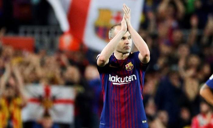 Iniesta-aplauso-2018-clasico-efe.jpg