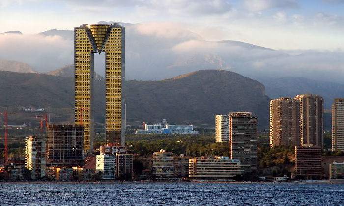 rascacielos-intempo-benidorm-dreamstime.jpg