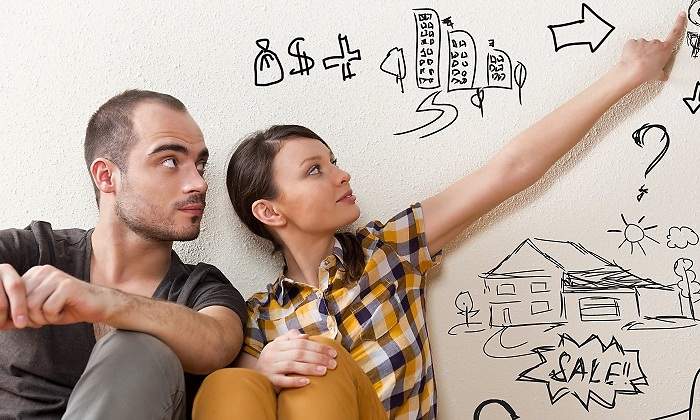 jovenes-pareja-finanzas.jpg