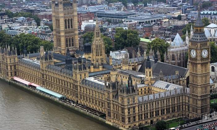 parlamento-britanico-dreamstime.jpg
