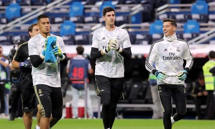 areola-courtois-altube-calentamiento-reuters.jpg