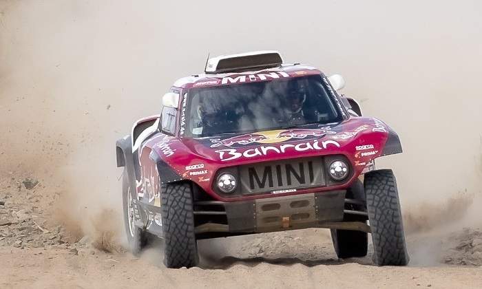 carlos-sainz-coche-8enero-efe.jpg