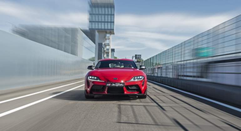 Frontal del Toyota GR Supra.