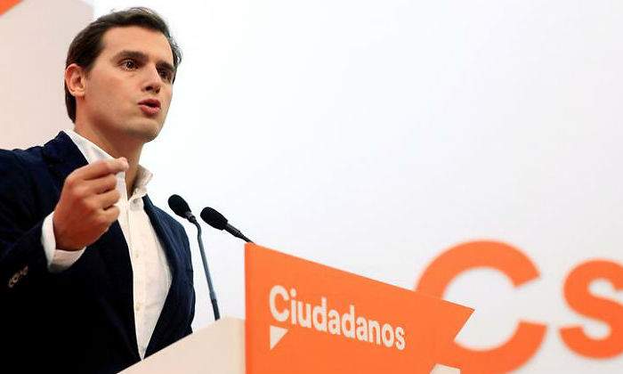 rivera-ciudadanos-atril.jpg