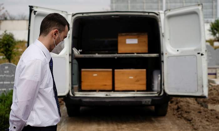 coronavirus-funeraria-muertos-reuters.jpg