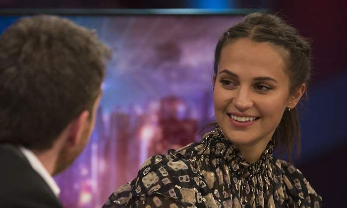 alicia-vikander-motos.jpg