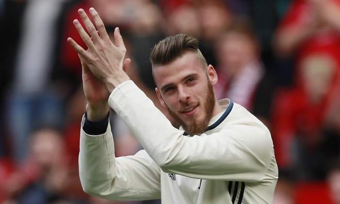 DeGea-aplaude-2017-reuters.jpg