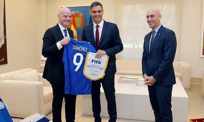rubiales-pedro-sanchez-infantino-efe.jpg