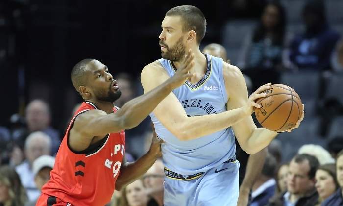 marc-gasol-ibaka-memphis-raptors-reuters.jpg