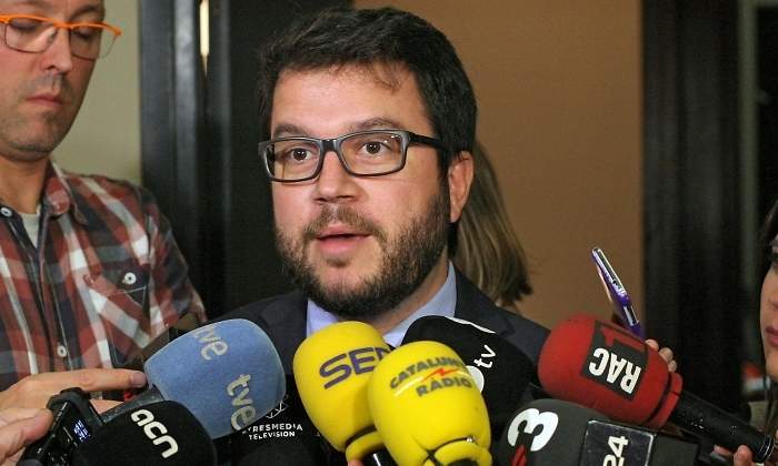 aragones-pere-microfonos.jpg