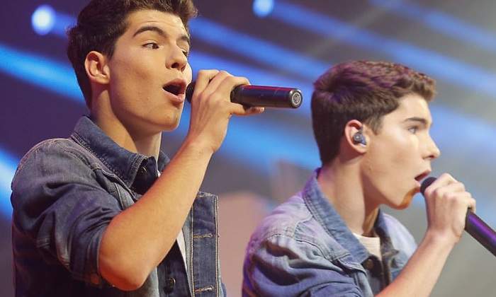 gemeliers-cantando.jpg