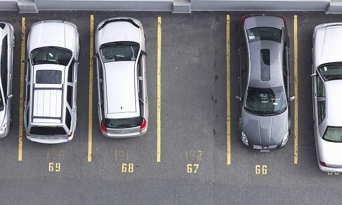 Absentismo-Parking-vacio.jpg