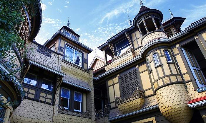 Casa-Winchester-iStock.jpg