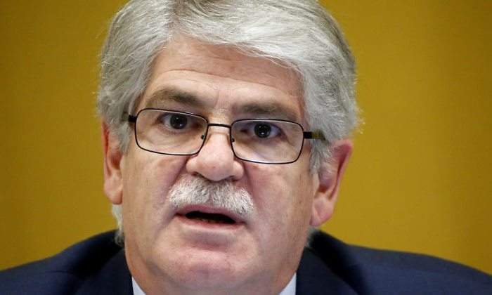 dastis-reuters.jpg