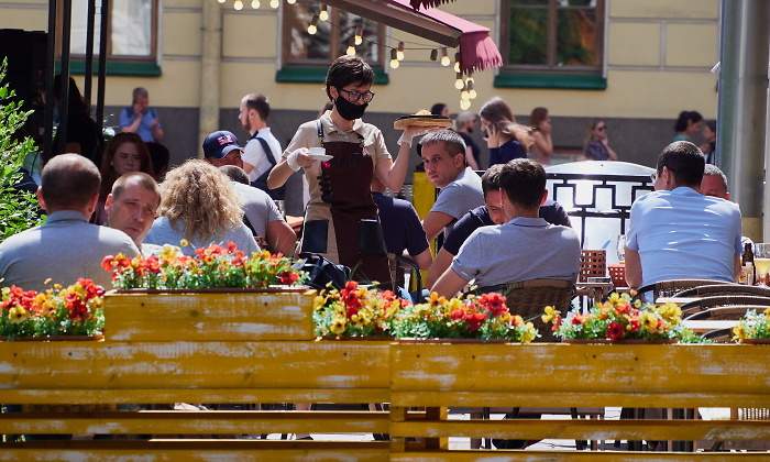 pandemia-terraza-dreamstime.jpg