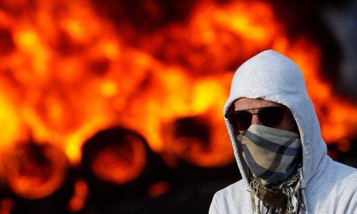 alcoa-protesta-fuego-efe.jpg